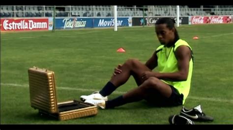 ronaldinho nike crossbar